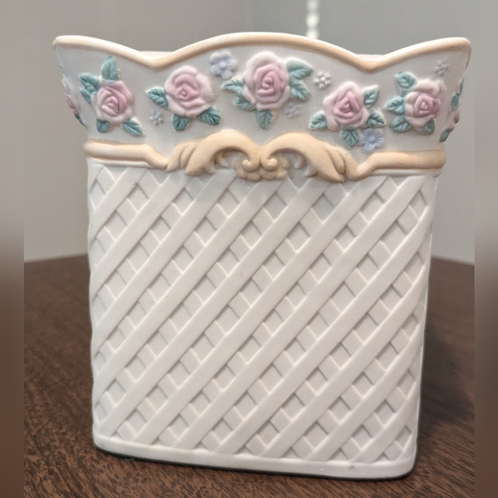 Vintage Porcelain Tissue Box with Rosettes